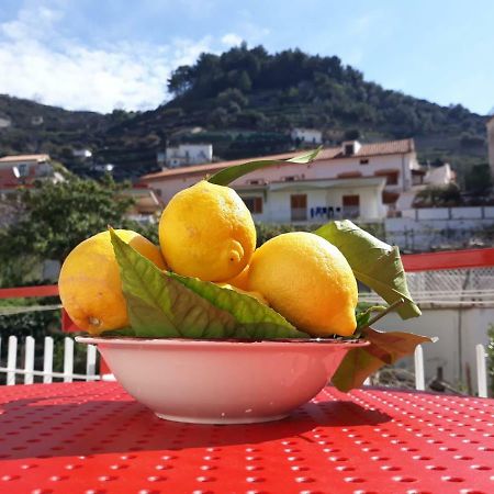 Osolemiohouse Apartment Minori Bagian luar foto