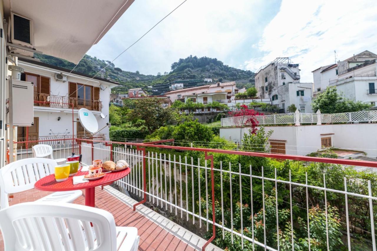 Osolemiohouse Apartment Minori Bagian luar foto